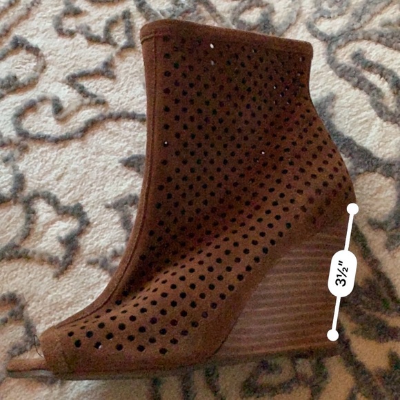 Carlos Santa a peep toe booties - Picture 6 of 6